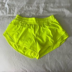 Lululemon 2.5” Hotty Hot Shorts Size 8